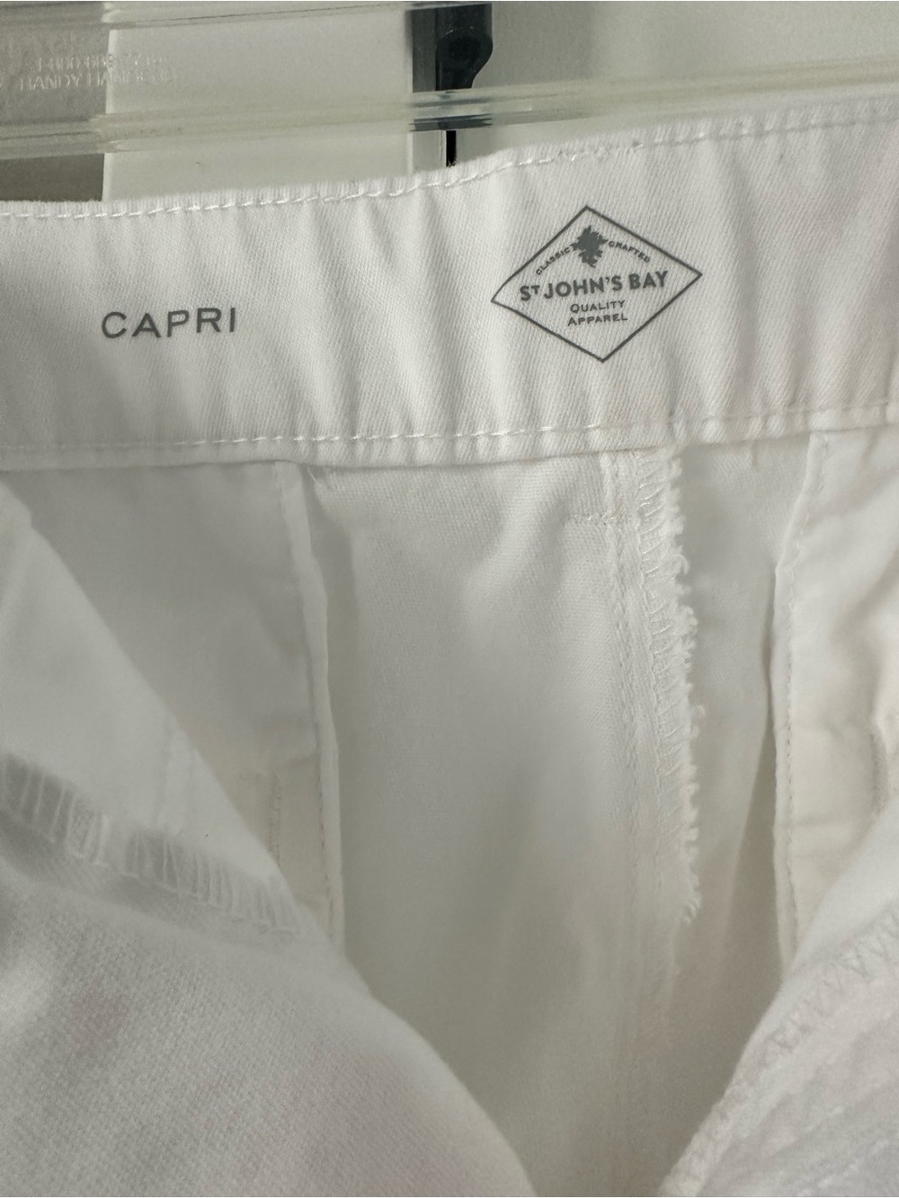 St. John's Bay White Women’s Chinos Capri size 16 - Picture 3 of 5